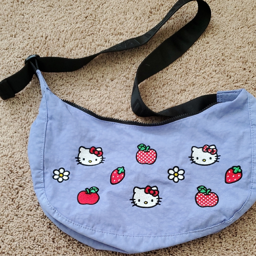 BAGGU Hello Kitty Medium Crescent Crossbody